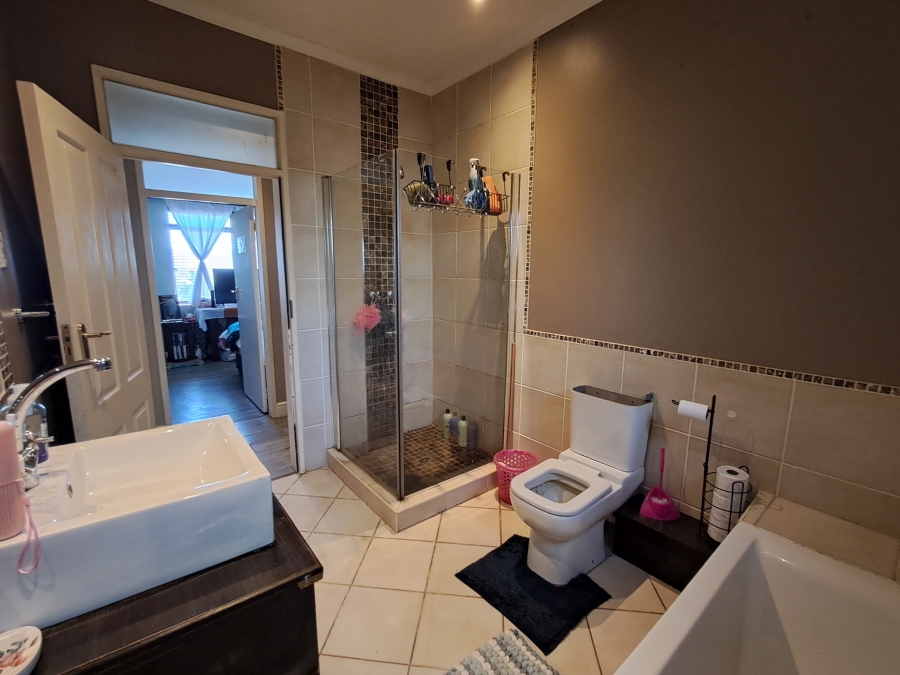 4 Bedroom Property for Sale in Winterhoek Park Eastern Cape